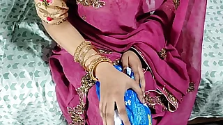 Stepmom Ne Apne Hi Bete Se Mangwaye Pad