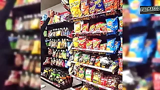 Estaba esperando a mi novio en la bodega y un desconocido me convencioacute para grabar un integument  Espero que mi novio no se entere que tengo la corrida de otra persona en mi contildeo pues el condoacuten se rompioacute!