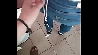 Llameacute al vecino albantildeil para hacer un presupuesto terminoacute bajando mi calzoacuten por accidente iexcl6 meses SIN SEXO!