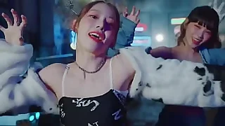 Lee sserafim  Antifragile MV