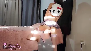 Pequentildeita nena horny despues de clases pide una comida de vagina