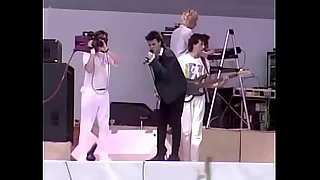 Paul Young  Everytime You Advance a extend  Live 1985