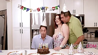MILF Fucked By Stepson Atop His Birthday InFront Of Say no to Retrench  Emmy Quibble