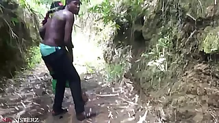 Who is this beautiful lady with big arse