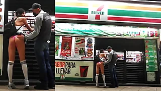 Mostrando la tanga en el seven