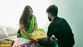 Indian hot spectacular Bhabhi one night stand sex! Astounding XXX Hindi sex