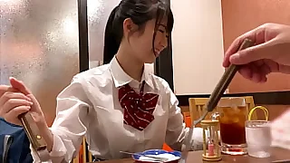 ハメ撮り 小柄でかわいい優等生のJKとハメ撮りセックス。美乳美尻のカラダがエロい。手マンで潮吹きしまくり。 ミニマムボディに種付けプレス。バックで生ハメセックス。