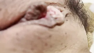 8K Una chica ucraniana se queda sin trabajo y hace videos porno para ganar dinero por el conflicto poliacutetico