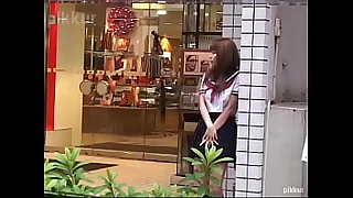 Japanese Porn star is hunting a man on put emphasize street 01