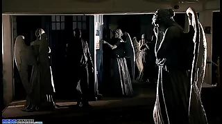 Doctor Who E Mia Khalifa juntos