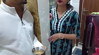 Bade Dudh wali Paros Ki bHabhi Ko Chini Mangne ke Bahane Chod Diya  HIndi Audio
