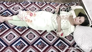 Indian Stepsister Watching Porn Om Mobile Fucked Changeless By Stepbrother  Hindi Audio