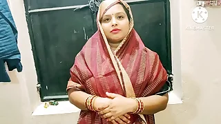 Indian Desi bhabhi fuking neighbour boys