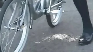 Schoolgirl Squirts on a Bike fro Public!