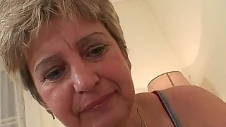 Ageold latitudinarian fucked young soninlaw while lassie left