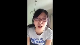Taiwxx Linda McDonalds staff flashing boobslive in USA